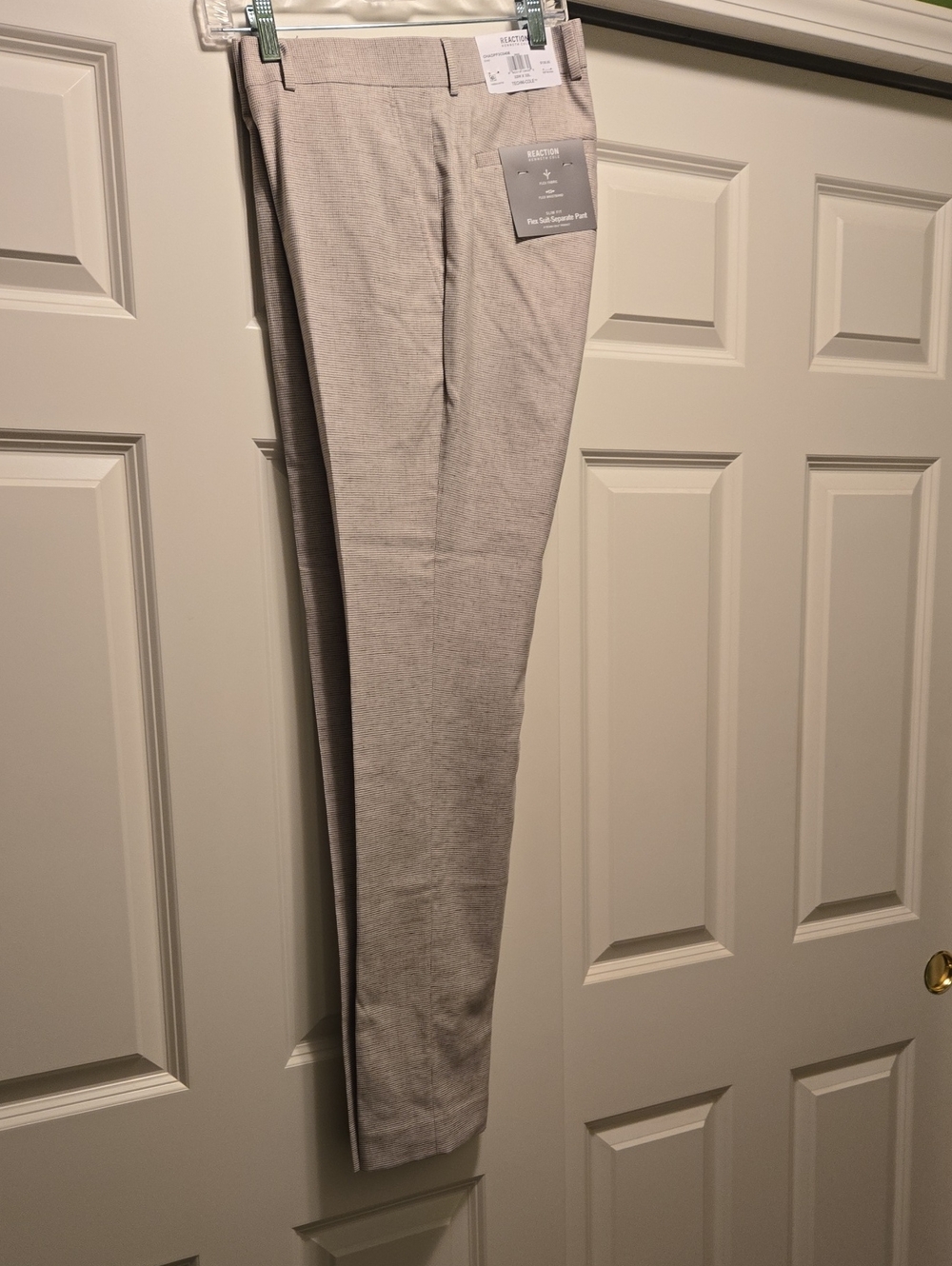 Kenneth Cole Reaction Men's Slim Dress Pants in Light Taupe